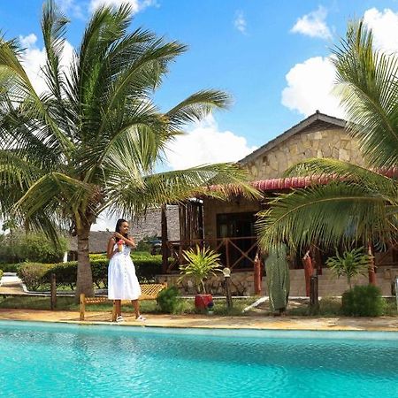 Ivory Ocean View Hotel Marumbi Exterior foto