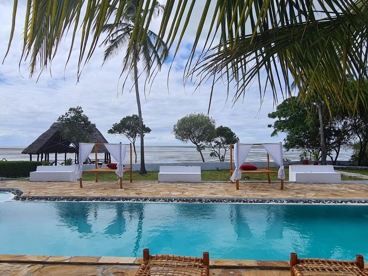 Ivory Ocean View Hotel Marumbi Exterior foto