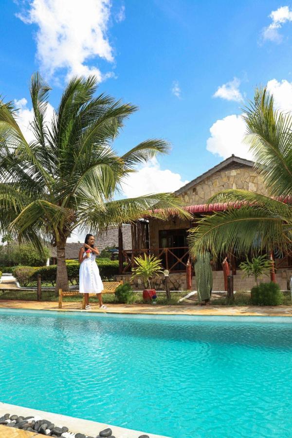 Ivory Ocean View Hotel Marumbi Exterior foto